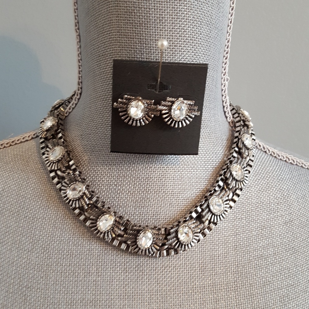 Silver Toned Metal and Crystal Necklace Set